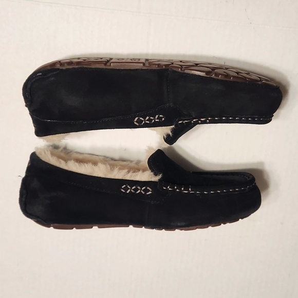 UGG Ansley Suede Slip On Loafer Slippers Black Size 6 - Picture 4 of 11